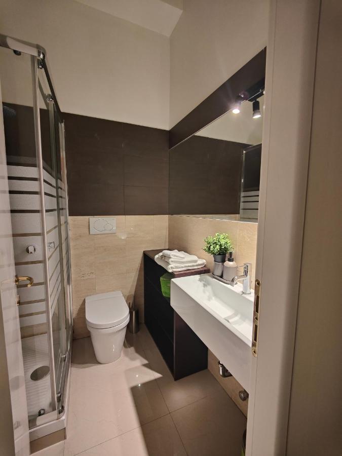 Designed Pop Apartment 2 Bedrooms, 2 Baths In Milan Center - Wifi, Ac, Steps From Subway M1 And M2, Central Station And Airport Connected Exterior foto